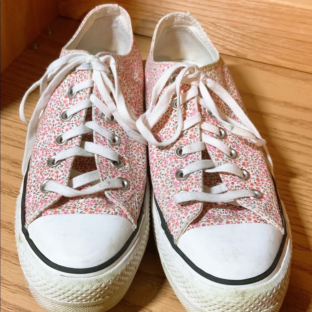 Converse Shoes with Pink Flower Design